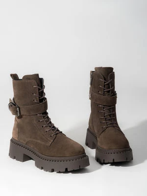 Estro: Ciemnobrązowe botki damskie z włoskiego weluru naturalnego Premium z lekkim ociepleniem