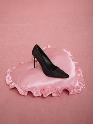 Estro: Ciemnobrązowe buty damskie na obcasie z weluru naturalnego