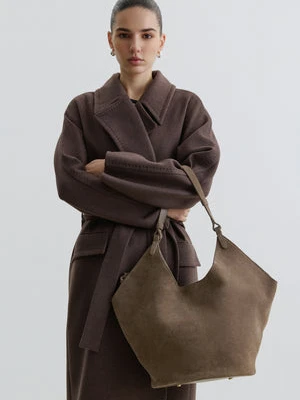 Estro: Ciemnoszara torebka damska typu hobo z włoskiego weluru naturalnego Premium