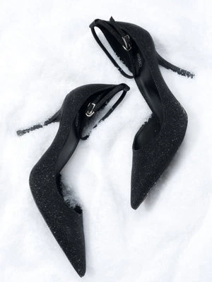 Estro: Czarne buty damskie na wysokim obcasie ze sprzączką