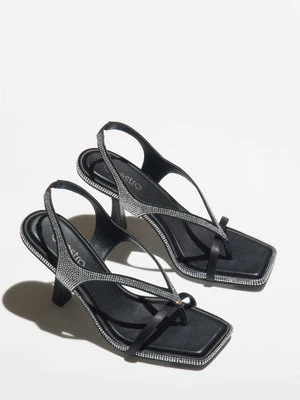 Estro: Czarne sandały damskie z cienkich pasków na obcasie z kryształkami