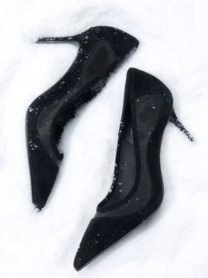 Estro: Czarne szpilki damskie z weluru naturalnego i miękkich tekstyliów