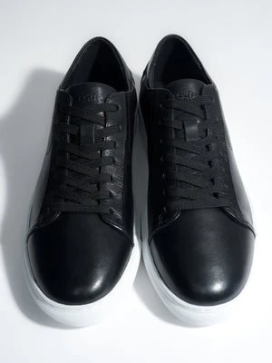 Estro: Czarne trampki męskie ze skóry naturalnej na miękkiej podeszwie