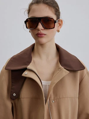 Estro: Duże brązowe okulary przeciwsłoneczne w panterkę o geometrycznych kształtach