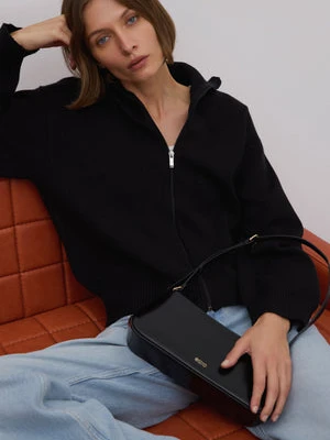 Estro: Elegancka czarna torebka damska na ramię ze skóry naturalnej