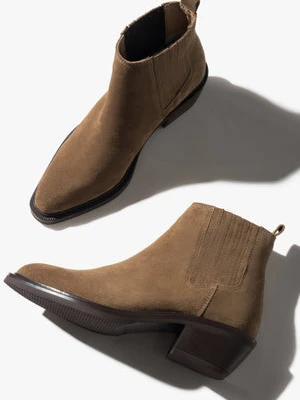 Estro: Niskie jasnobrązowe kowbojki damskie z włoskiego weluru naturalnego Premium