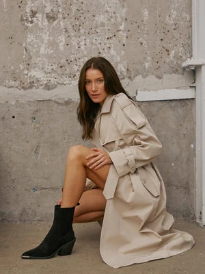 Estro: Podwyższane czarne kowbojki damskie z włoskiego weluru naturalnego