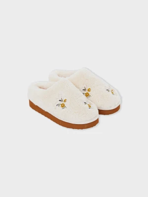 Kapcie mules w wzory Etam