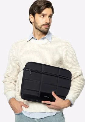 Etui na laptopa 15,6'' pikowane czarne Wittchen