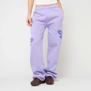 Felicious Butterfly Sweatpants kobiety Spodnie dresowe fioletowy rozmiar Odzież