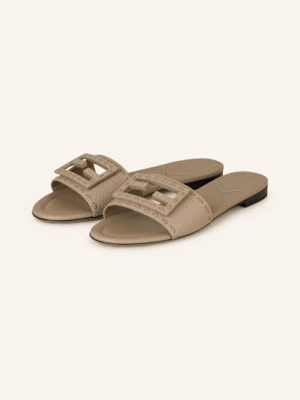 Fendi Klapki beige