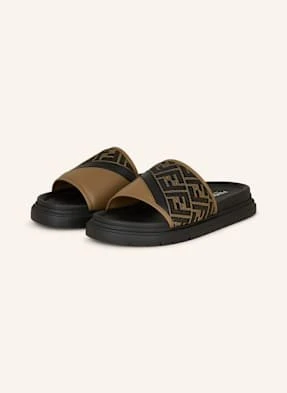 Fendi Klapki braun