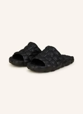 Fendi Klapki schwarz