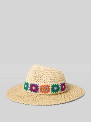 Feodora z bordiurą wykonaną na szydełku model 'Boho' Loevenich