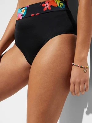 Figi bikini z wysoką talią i typowym wycięciem nogawek bonprix