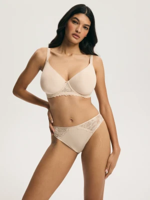 Figi Evona Henderson