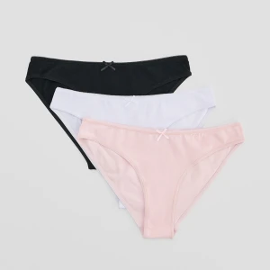 Figi w kolorze czarnym, białym i różowym 3-pak House