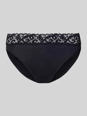 Figi z koronką model ‘MOMENTS’ Hanro