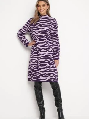 Fioletowa Sukienka Midi o Luźnym Kroju ze Zwierzęcym Motywem i Półgolfem Vissara palma
