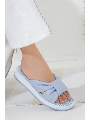 Fnuun Shoes Klapki w kolorze błękitnym rozmiar: 36