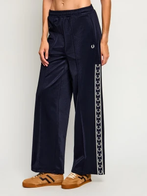 Fred Perry Spodnie dresowe | Relaxed fit granatowy