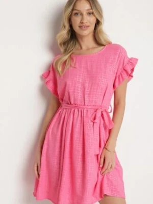 Fuksjowa Sukienka Ozdobiona Falbankami i Paskiem Izulira j studio