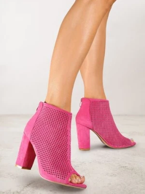 Fuksjowe Ażurowe Sandały Vices z Imitacji Zamszu na Słupku Finiri