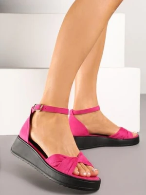 Fuksjowe Sandały Vices z Ozdobną Cholewką i Paskiem z Klamerką Rearosa