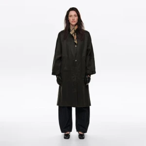 Gabardyna woskowane wykończenie midi ciemny khaki BIMBA Y LOLA DARK KHAKI