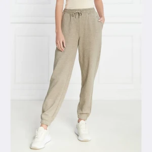 Gant Spodnie dresowe SHIELD | Relaxed fit