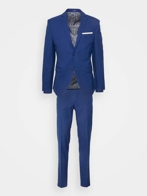 Zdjęcie produktu Garnitur Isaac Dewhirst