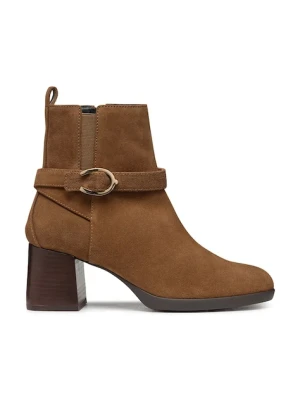 Geox botki zamszowe D WALK PLEASURE 55 damskie kolor brązowy na słupku D46XBA 00022 C6372