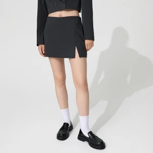 Gładkie spódnico-spodenki z delikatnym rozcięciem grafitowe House