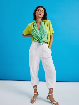 Gładkie wiskozowe spodnie białe Moodo