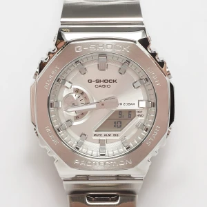 G-SHOCK GM-2110D-7AER uniseks Zegarki srebrny rozmiar Akcesoria