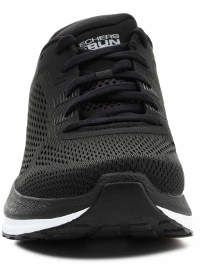 Go Run Persistence Black/White 246053-BKW