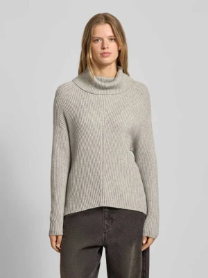 Golf o kroju regular fit z mieszanki wiskozy model ‘KATIA’ Only