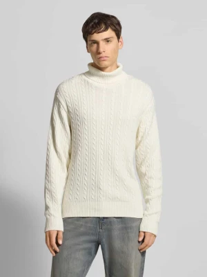 Golf ze ściegiem warkoczowym model ‘JORDEN’ Redefined Rebel