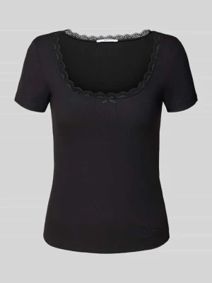 Góra od piżamy z obszyciem koronką model ‘LIA’ Guess