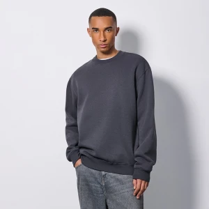 Grafitowa bluza crewneck regular fit basic House