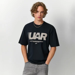 Grafitowa koszulka z nadrukiem UAR House