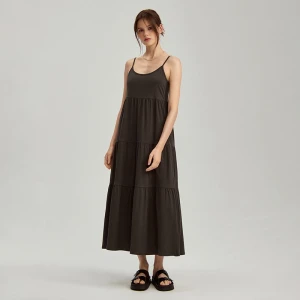 Grafitowa sukienka midi z falbanami i kieszeniami House