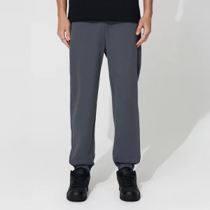 Grafitowe dresowe joggery z kieszeniami na zamek House