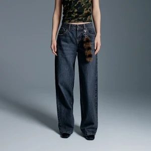 Grafitowe jeansy baggy fit low waist z efektem sprania House