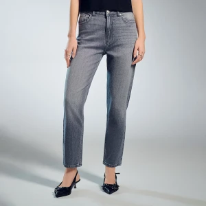 Grafitowe jeansy mom slim fit House