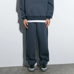 Grafitowe spodnie dresowe baggy fit z regulacją House