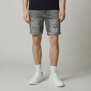 Grafitowe szorty jeansowe slim fit basic z przetarciami House