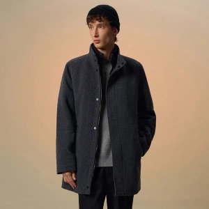 Grafitowy płaszcz ze stójką i odpinaną podpinką House