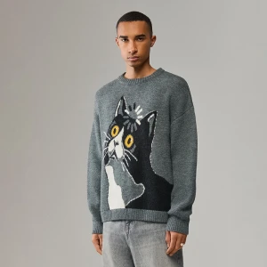 Grafitowy sweter z motywem kota House