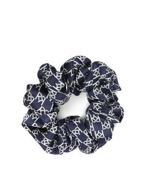 Granatowa gumka scrunchie w białe monogramy Kazar